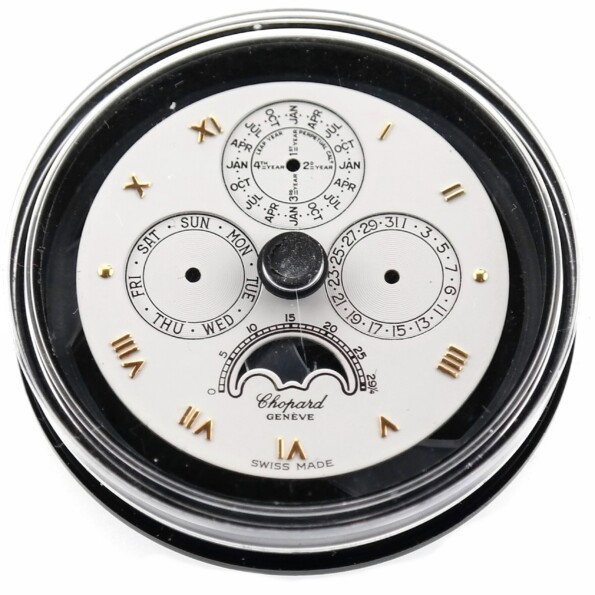 chopard classique perpetual calendar luna d'oro ref. 36.1224 watch dial